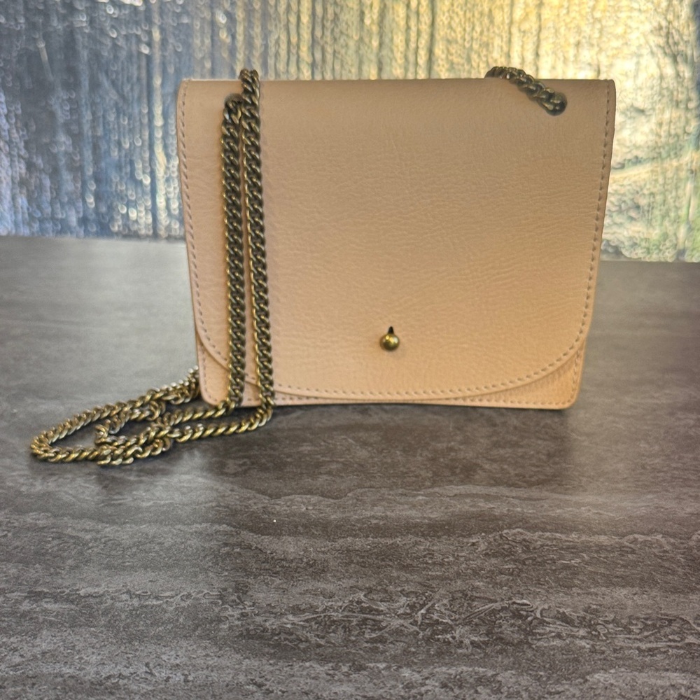 Madewell The Chain Crossbody Bag.
